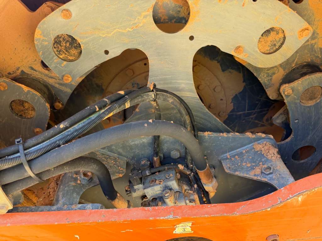 Used Hamm 3410P Vibration Roller for Sale | Good Condition — photo 21