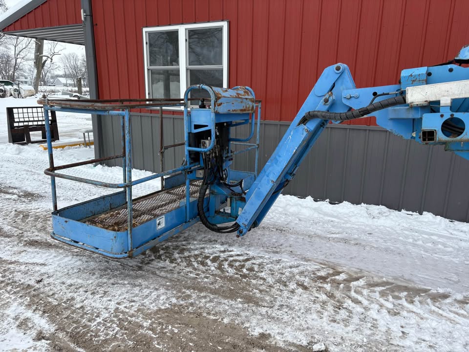 Used Genie S-125 Boom Lift 2001 Model Available for Sale — photo 3