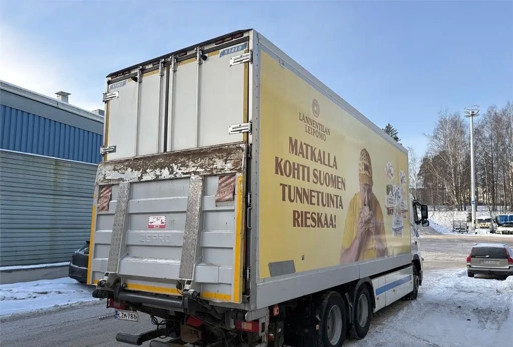 2012 Volvo FH500 — photo 2