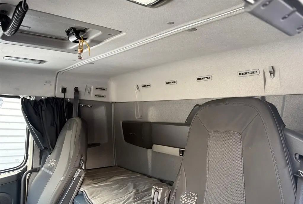 2012 Volvo FH500 — photo 10