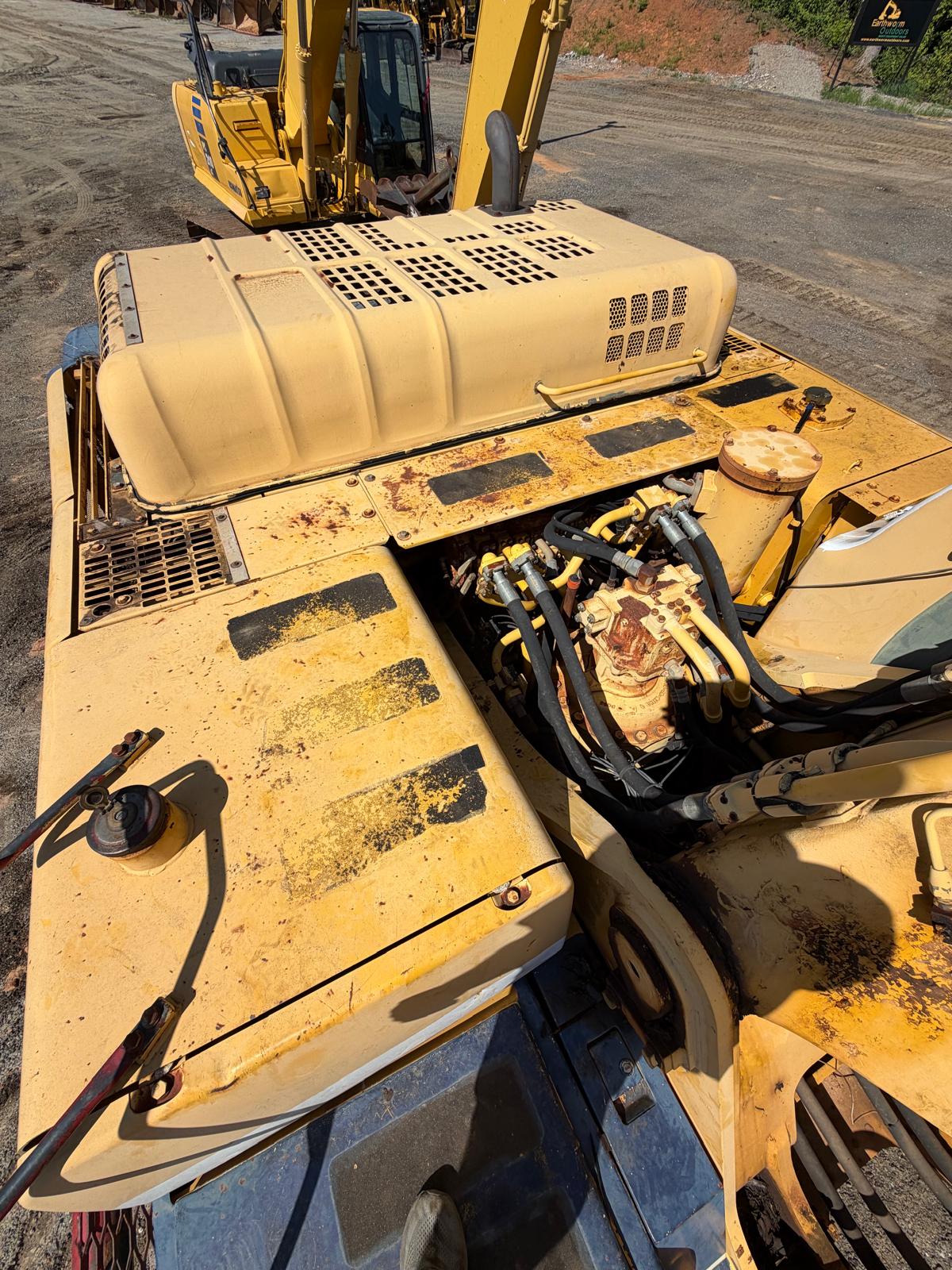 2003 Komatsu PC400LC-6M Excavator — photo 10