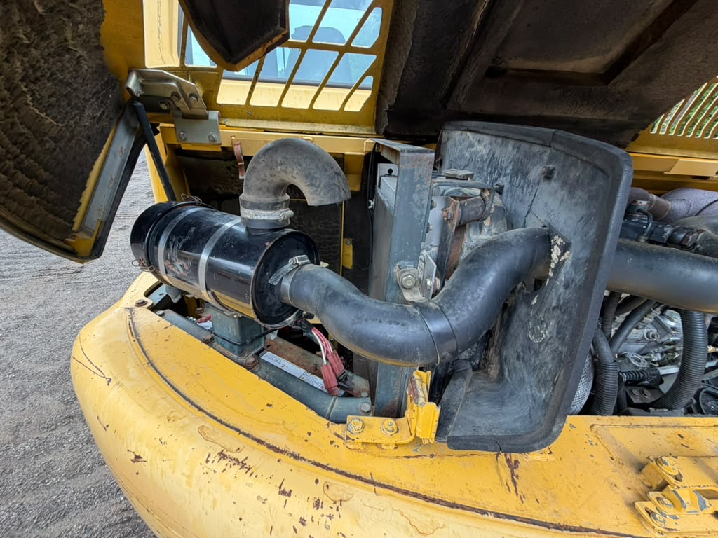 1997 Komatsu PC60-7 Excavator — photo 15