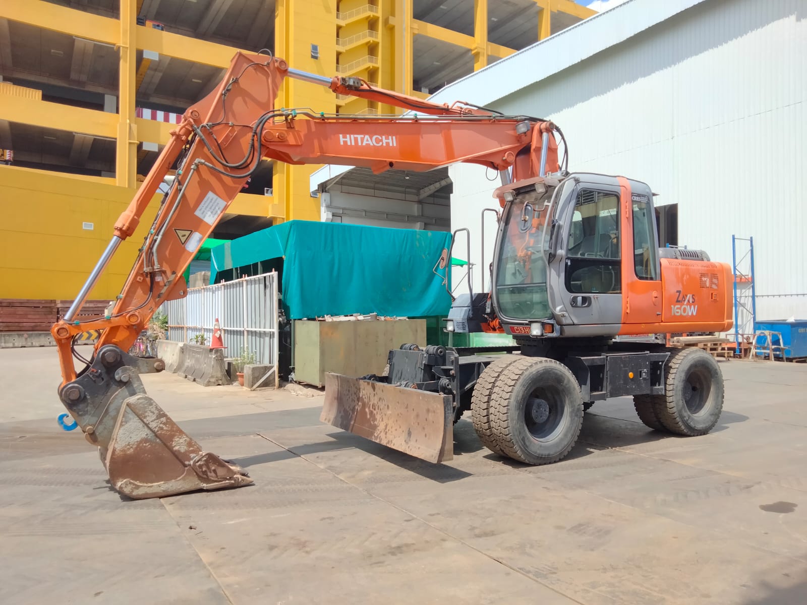 2006 Hitachi ZX160W — For Sale at Dawood Ahmed FZE